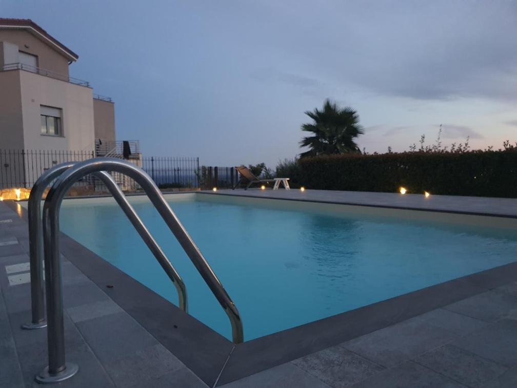Residence Eucalyptus Suite 圣雷默 外观 照片